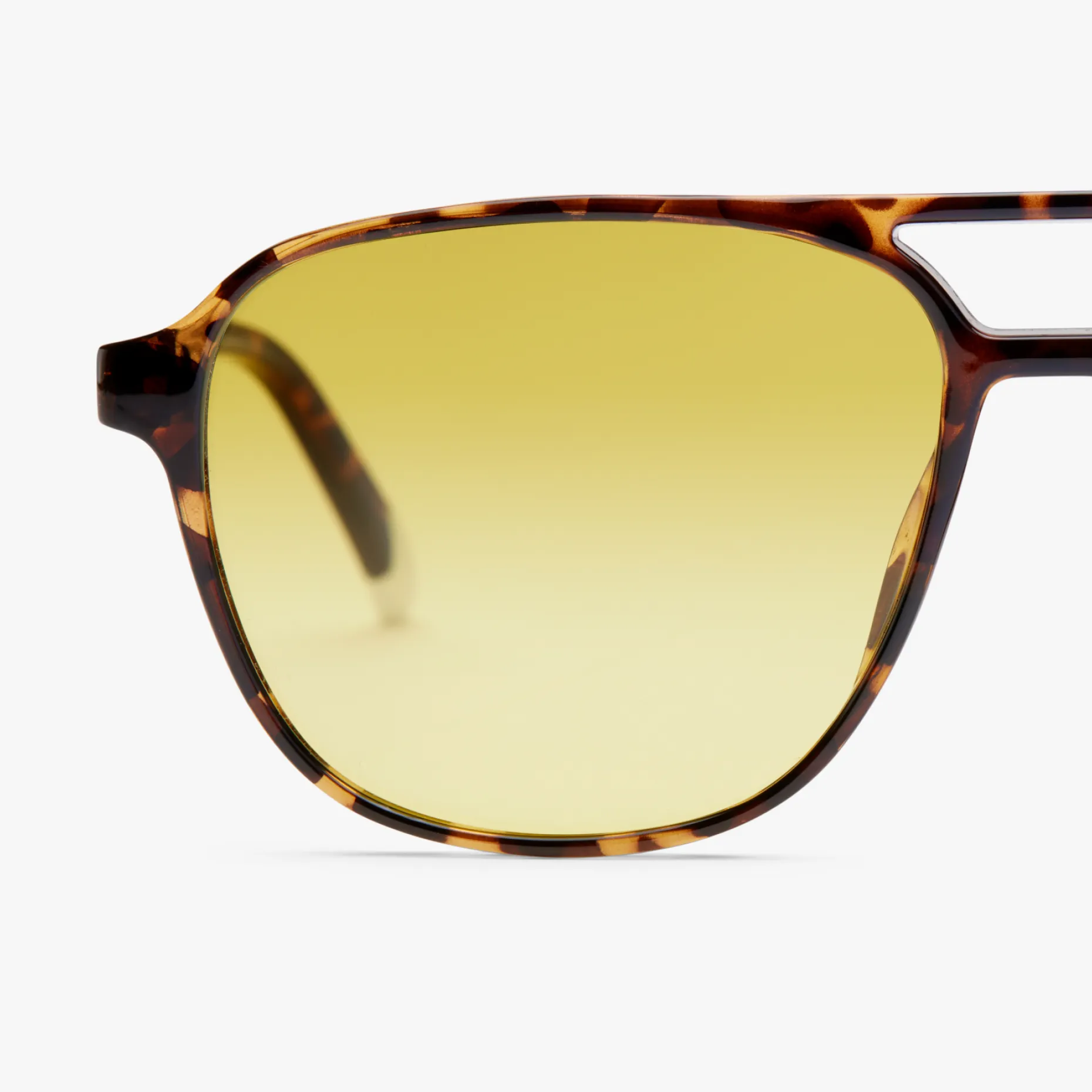 Brad Glossy Tortoise Sun Amber